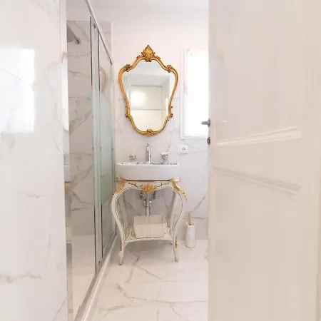 The Best Rent - Three-bedroom Close To Colosseo Appartement Rome